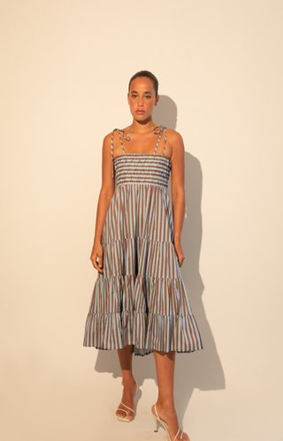 Jolie Midi in Ruler Baby Blue