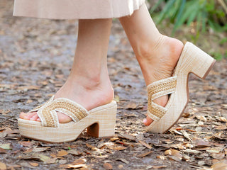Gen Platform Sandal in Tan Raffia