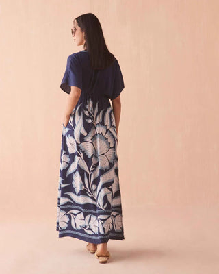 Pia Caftan in Adelaide Mariner